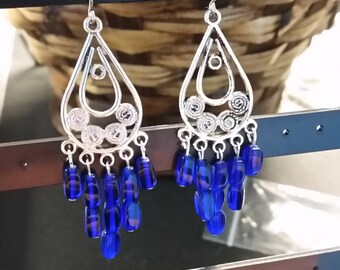 Glass bead dangle earings/blue bead/silver tone