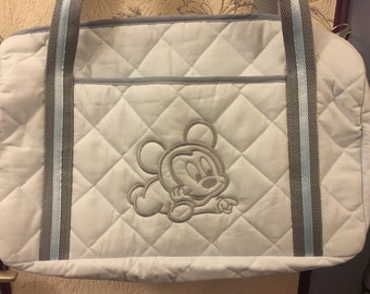 All diaper bag and toiletry bag in quilted fabric Baby Mickey.