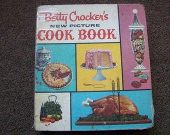 1961 Betty Crocker's New Picture Cook Book 5 Ring Binder