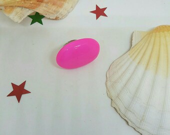 Neon pink Pebble ring