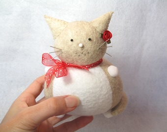 Cute cat pincushion, Cream white cat, Felt animal, Cute kitty, Sewing accessory, Felt pincushion, Cat home decor, Cat lover gift