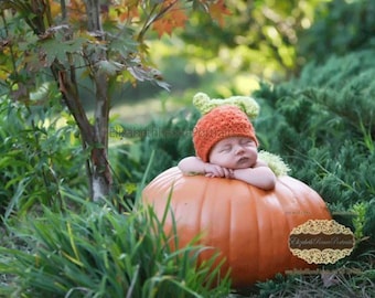 Crochet NEWBORN Pumpkin Hat Photography Prop