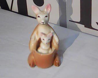 Vintage Kangaroo with Joey Salt and Pepper Shaker Ceramic FREE SHIPPING