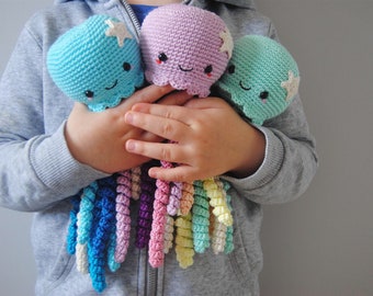 Cute Crochet Octopus toy for Preemie / Crochet Jellyfish Toy / Sea Themed Room Decor / Gift for Premature Baby