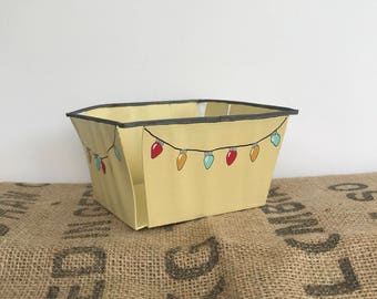 Vintage Berry Basket, Wooden Basket, Vintage Baskets, Christmas Lights, Christmas Decor, Gift Basket, Christmas Gifts, Hand Painted Basket