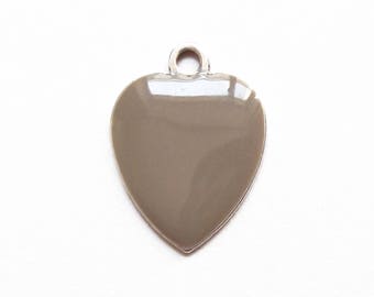 Gray 26 mm enameled heart charm
