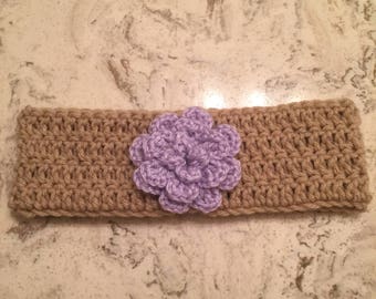 Crocheted headband with flower
