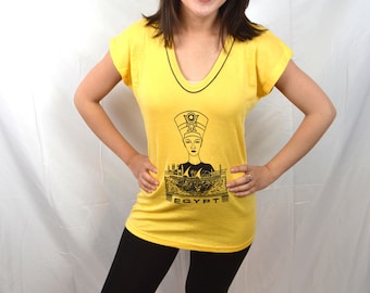 Vintage 1970s Yellow 70s Fitted Egypt Womens Tee Shirt Tshirt