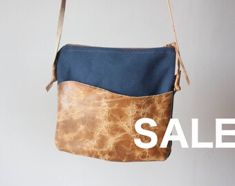 Wave Crossbody // Small Leather Purse / Small Leather Crossbody Bag / Small Leather Bag / Minimal Bag / Leather Cross Body Bag / Crossbody