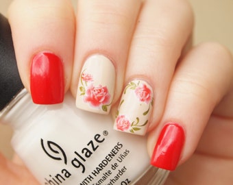 1 Blatt rote rose Nagel-Kunst-Wasser-Abziehbilder / Blumen 20st Nagel Aufkleber / Rose Nagel Abziehbilder / Blumen Nagel Dekoration / Nail Sticker / Kunst. ble035