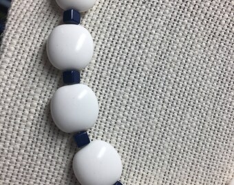 Vintage 17" Single Strand White and Navy Blue Beaded Necklace