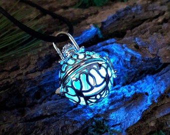 Glowing LED Necklace, Ball locket, Glow In the Dark, Rainbow luminescent Necklace