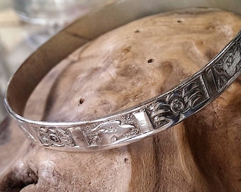 Sand and Sea Stamped Mexico Vintage Sterling Silver Bangle