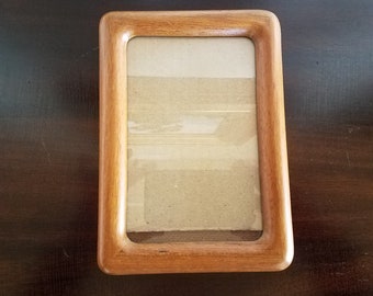 Wood Frame with Glass for 5 x 7 Picture