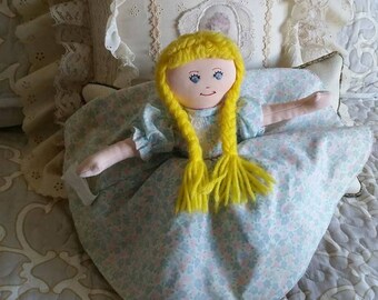 Goldilocks and the three bears vintage doll