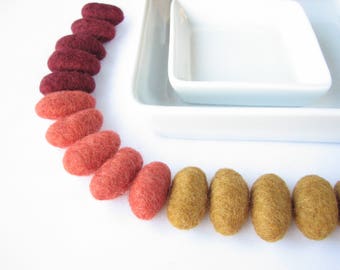 Felted wool beads, wool pebbles, felt stones (burgundy, burnt orange, bronze) Felt ornaments, felt garland, felt ornaments, wool decorations
