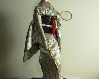 Beautiful Japanese Geisha Doll
