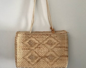 Woven bag, natural fibre bag, woven purse, natural purse, woven beach bag, wicker bag, boho purse, boho fashion, vintage purses