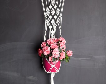 White macrame plant holder -