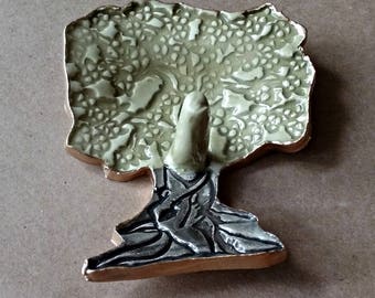 Ceramic Tree Ring Holder edged in gold ring holders