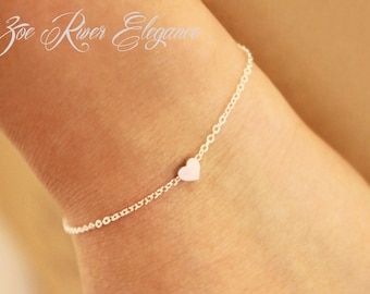 Tiny rose gold or silver or gold heart bracelet. Elegant, dainty, bridesmaid bracelet, bridesmaid gift
