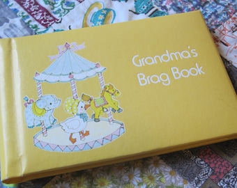 Vintage 1977 Grandmas Brag Book Small Snapshot Photo Album by Gibson