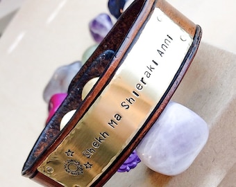 Custom Leather Bracelet, Personalized leather cuff bracelet, Custom metal stamped cuff, Leather cuff, Custom Leather Cuff, Custom Leather