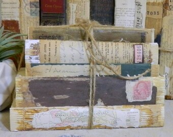 Old Book Decor, Vintage Decorative Books, Rustic Farmhouse, Old Book Stack