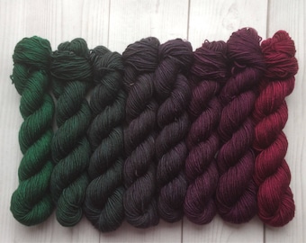 Gradient yarn set - merino cashmere, handdyed yarn 400g- hand painted dyed sock shawl ombre -From moss to berry.