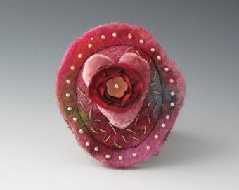 Heart Brooch, Heart Pin, Brooch, Felted Pin, Valentines Day Brooch, Valentines Day Pin
