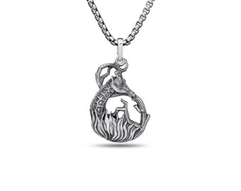 Giraffe necklace Giraffe jewelry Animal pendant African animal jewelry Safari jewelry Silver giraffe Totem necklace