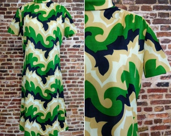 Mod 60's Dress Retro Print Green Shift Dress Ladies Size Medium Large Travel Talk Knit