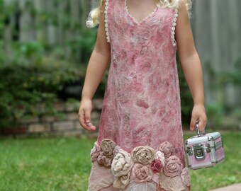 Nuno felting TUTORIAL easy feltmaking instructions felted dress girl roses lace ruffles nuno felt wet felting clothes flowers pattern