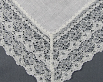 Linen & Lace in White for a WEDDING Vintage Hankie Handkerchief
