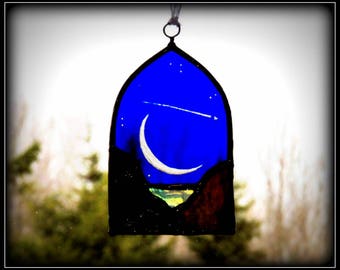 Shooting Star over Crescent Moon - Cathedral Arch - Hand Etched Stained Glass