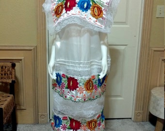 MexicanYucatan Floral Embroidered Hippie Boho Ethnic White Multicolored Slouchy dress Mayan Heavily Embroidered Dress Huipil Lace Underskirt