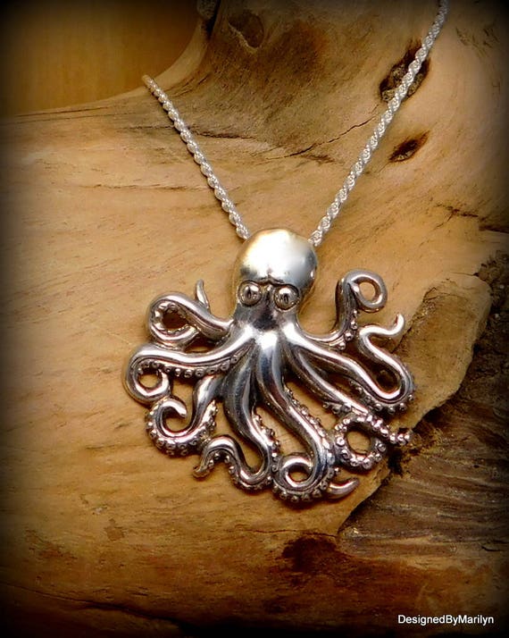 Silver octopus necklace Clearance