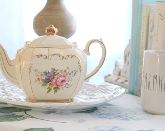 RARE TEAPOT, Vintage Sadler Full Size Cube, Teapot, Made in England, Tea Party - c. 1930s