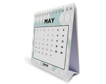 personalized desk calendar