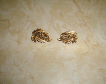 vintage clip on earrings goldtone leaves