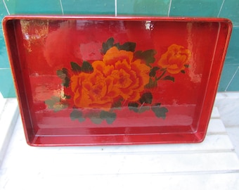 Red lacquered tray with peony flowers