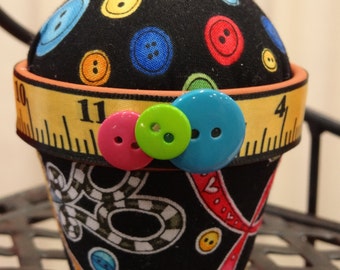 Sewing #235: Stick-It-To-Me! Pin Cushion