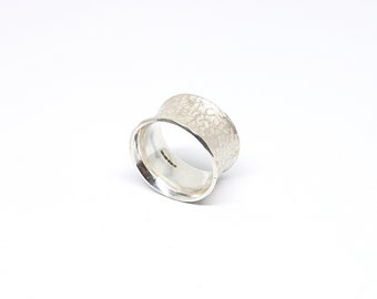 Textured Curved Ring