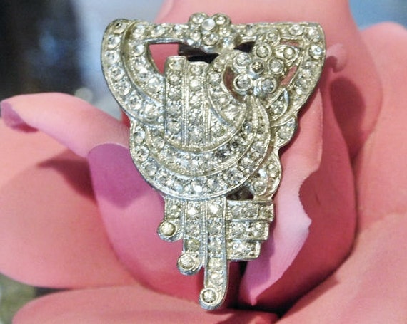 Rhinestone Fur Dress Clip