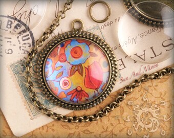 30mm Vintage Setting Pack - 10 Blank Settings, 10 GLASS Domes, 10 Unique Vintage Style Necklaces - Antiqued Cabochon Pendant Trays - 25SP