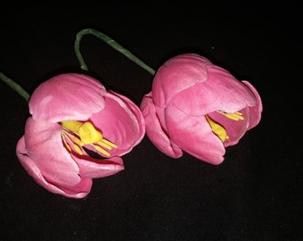 2 Edible TULIPS / Cake decoration / Edible flower / sugar flower / wedding cake decoration birthday cake