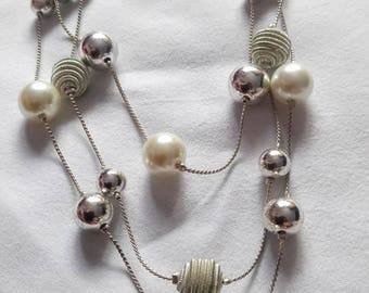 VINTAGE necklace pearl and metal balls , style 1930 elegant