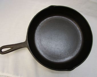Cast Iron No 8 Skillet 10 5/8 Inch With Heat Ring Vintage Cast Iron Skillet Vintage Cast Iron Cookware