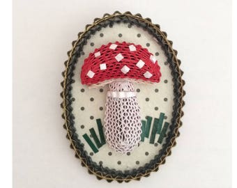 Medallion mushroom brooch