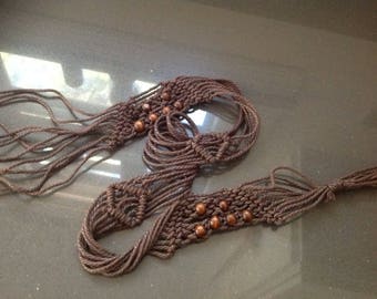 Macramé belt - dark brown with beads